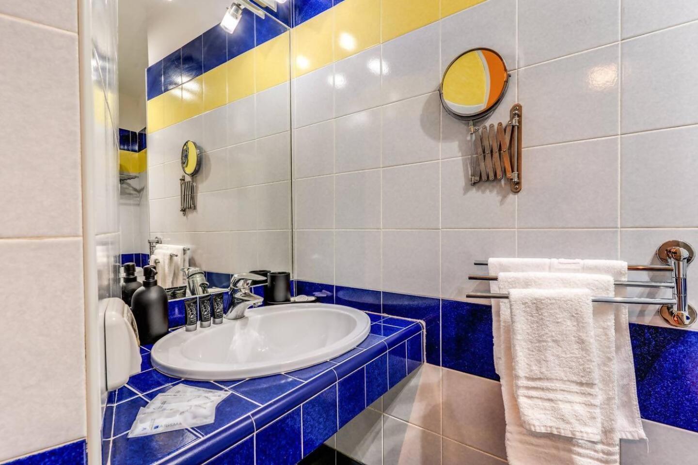 Splendid Flat On The Tiber River 罗马 外观 照片