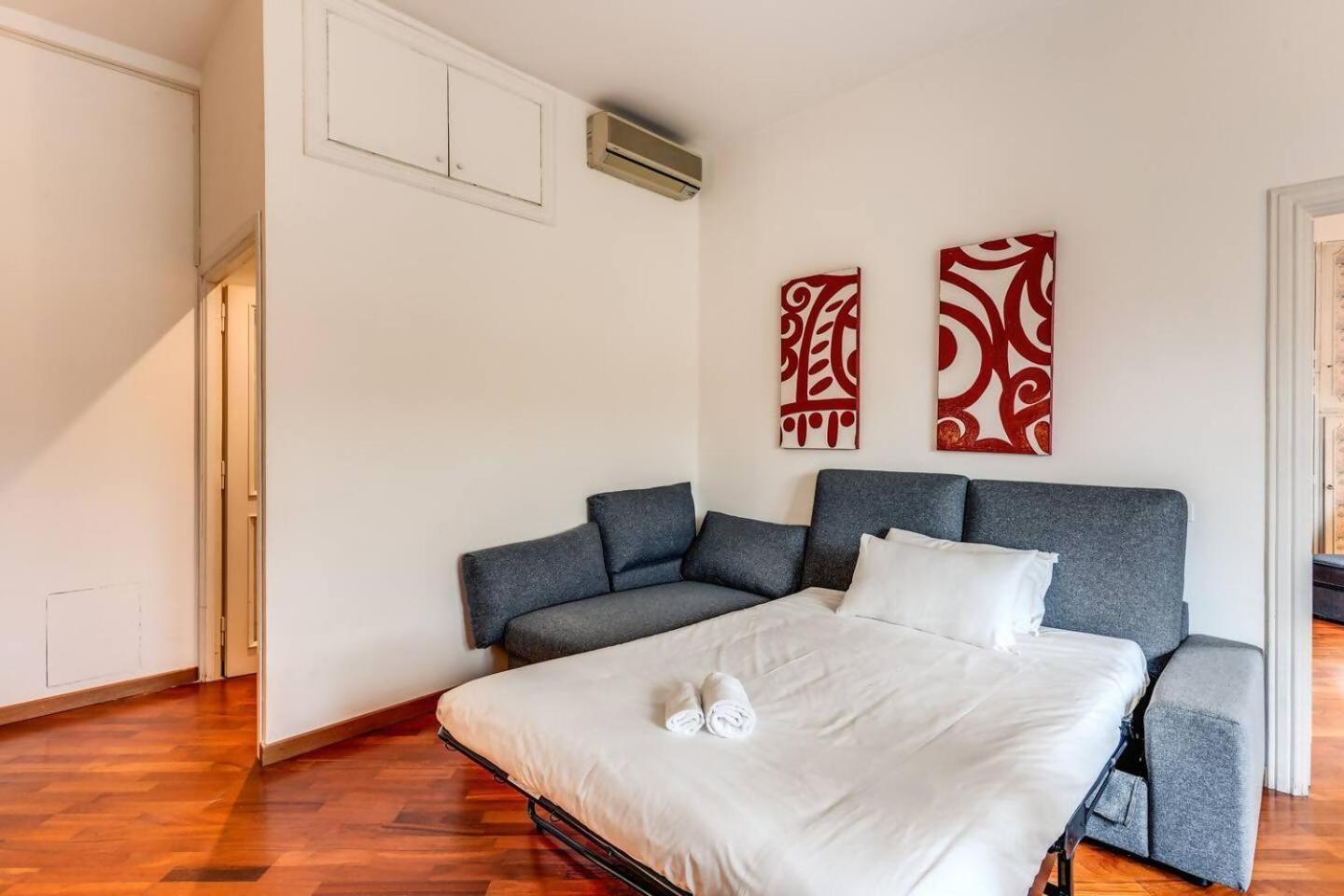 Splendid Flat On The Tiber River 罗马 外观 照片