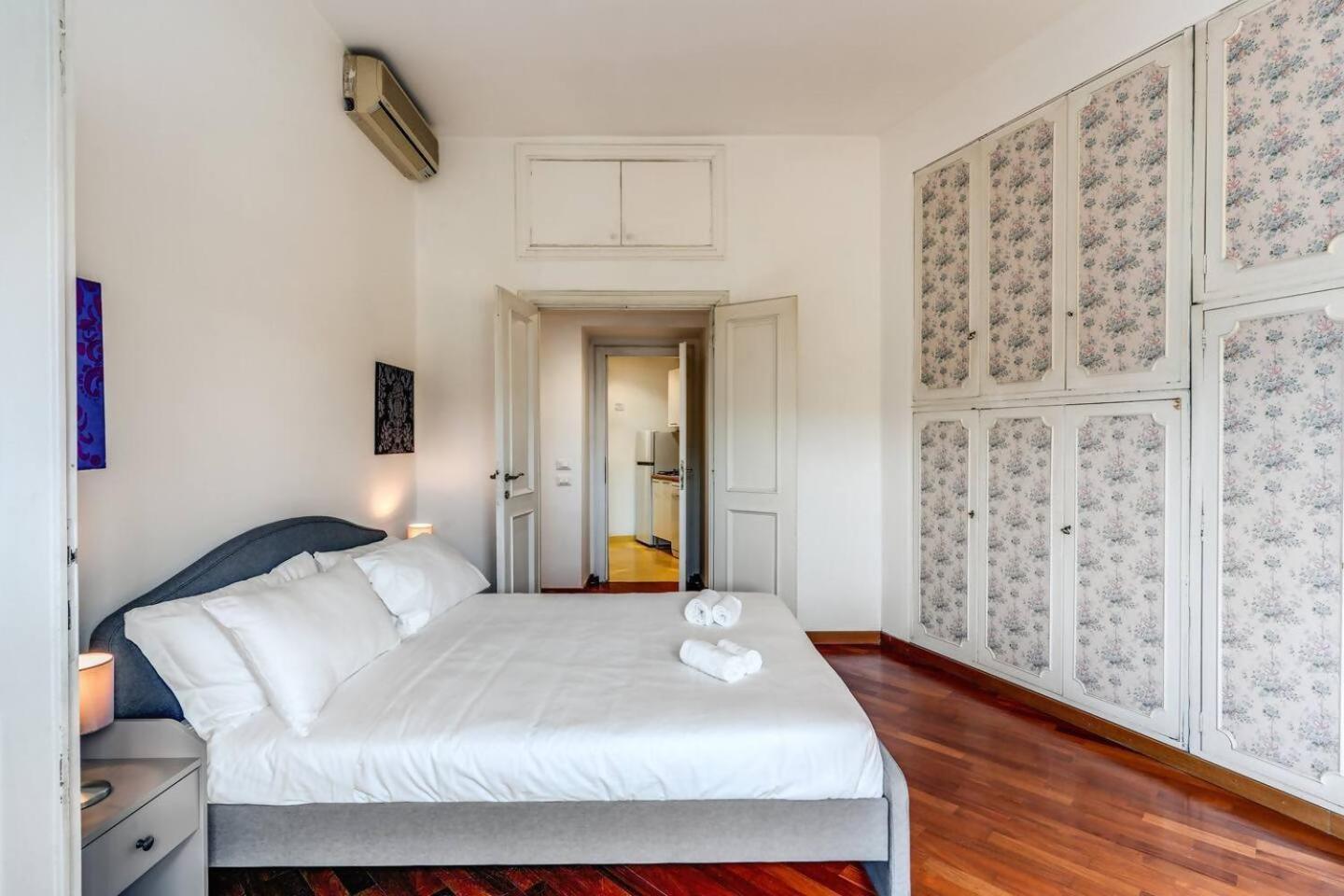 Splendid Flat On The Tiber River 罗马 外观 照片
