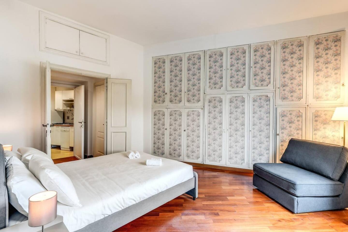 Splendid Flat On The Tiber River 罗马 外观 照片