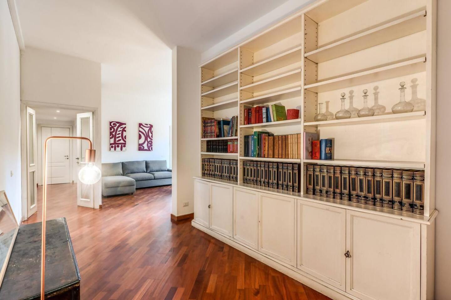 Splendid Flat On The Tiber River 罗马 外观 照片